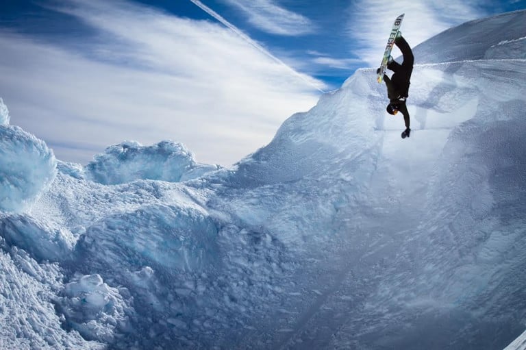 Randal Seaton. Hand Plant. @tylerortonphoto