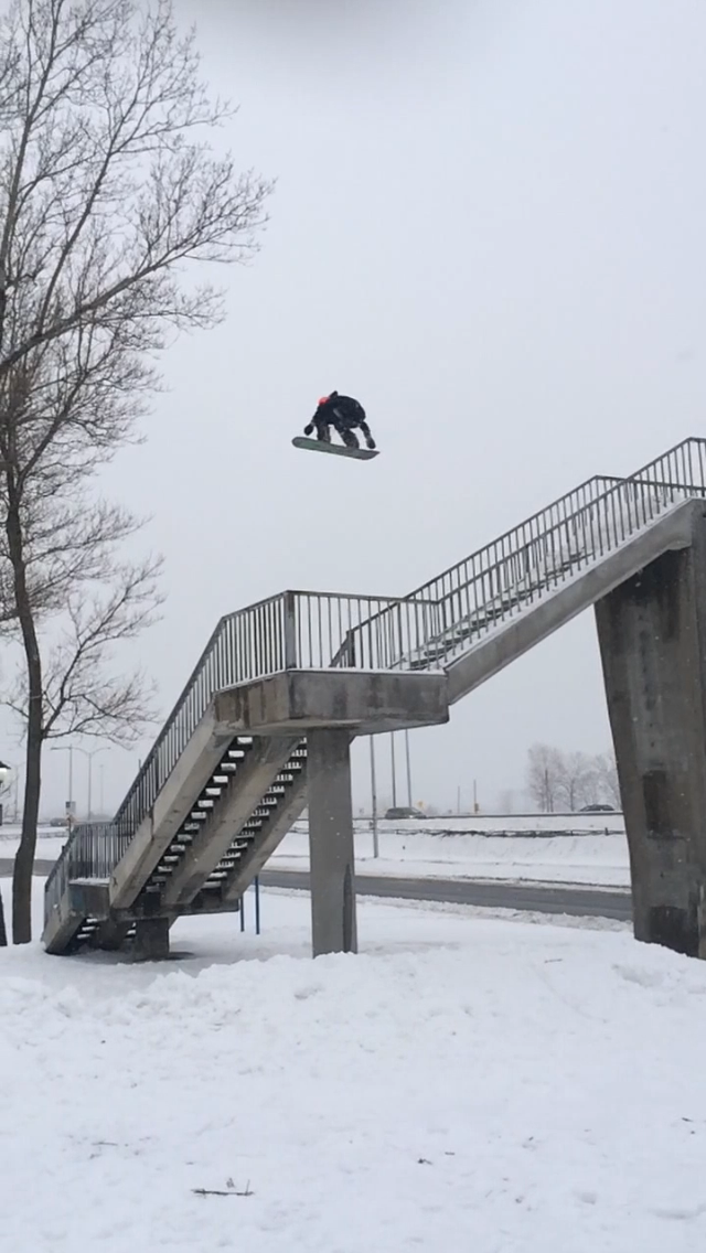 Justin Norman Snowboarding in Montreal