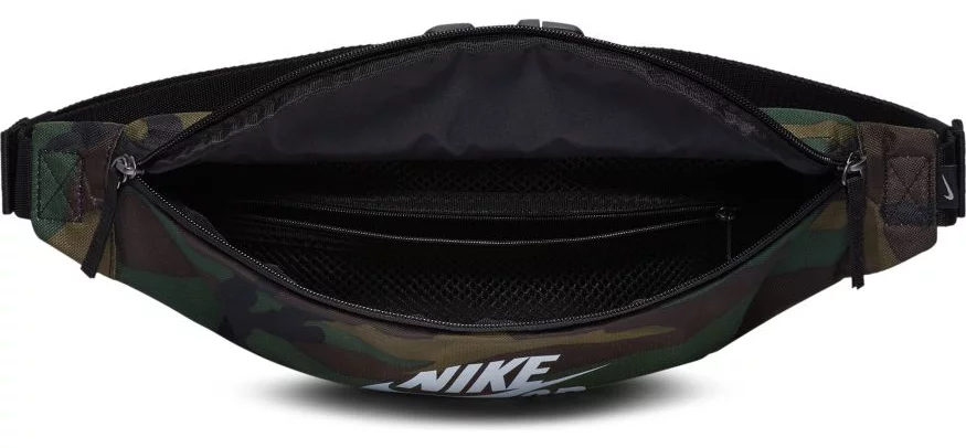 Nike sb fanny pack camo best sale