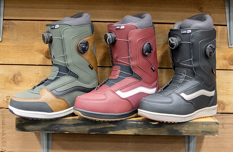 vans aura pro snowboard boots review