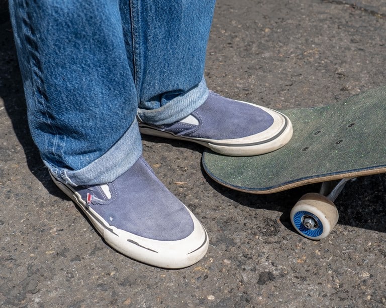 vans suede skate shoes