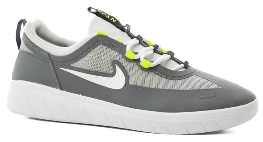 nike sb smoke