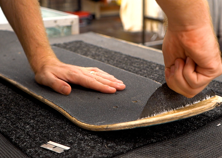 CARPET SKATES VS CARPET GRIPTAPE!! 