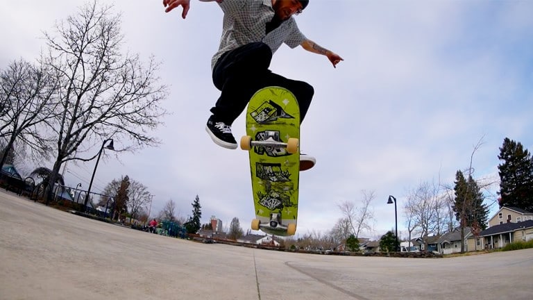 How to Shuvit & Pop Shuvit on a Skateboard