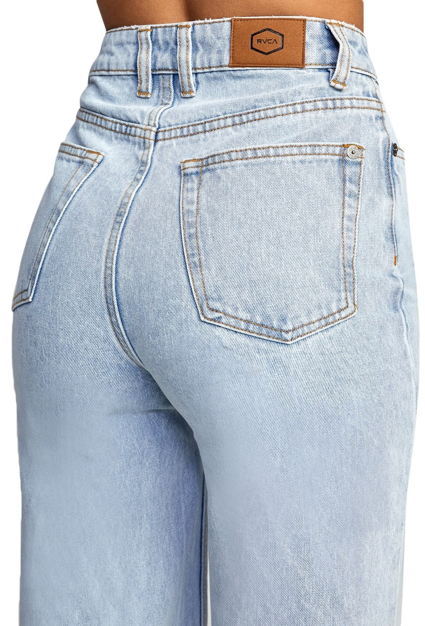 RVCA Women's Coco Jeans light vintage wash Tactics