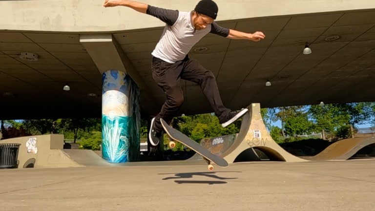 How to Treflip on a Skateboard