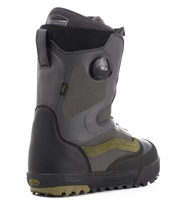Vans Aura Pro Snowboard Boots 2023 - black/charcoal - Free Shipping | Tactics Vans Aura Pro Snowboard Boots 2023 - black/charcoal - Free Shipping | Tactics