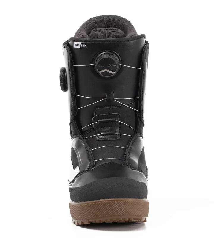 vans aura snowboard boots review