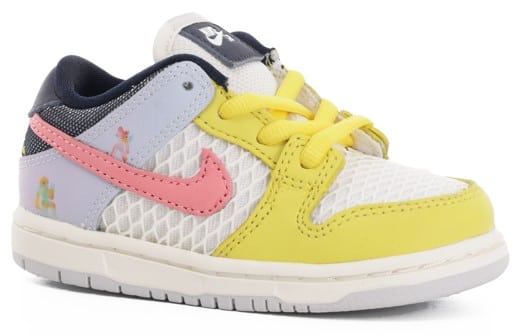 Nike SB Preschool Dunk Low Pro SB Skate Shoes - (be true) sail/pink gaze-celestine blue-obsidian - view large