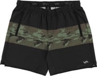 RVCA Yogger Stretch Shorts - green camo/black