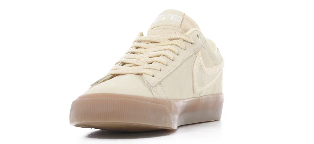 Nike SB Zoom Blazer Low Pro GT PRM Skate Shoes pale vanilla/pale