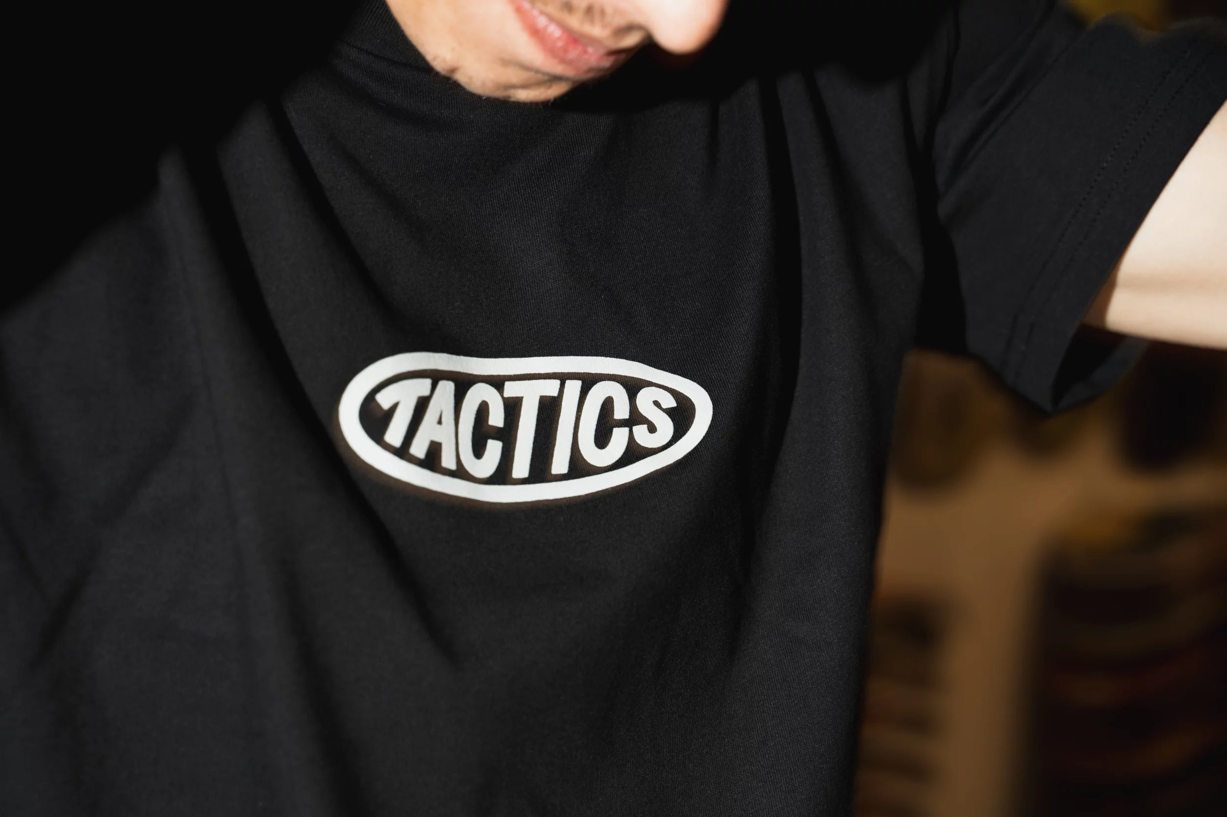 Tactics Oval Logo T-Shirt black