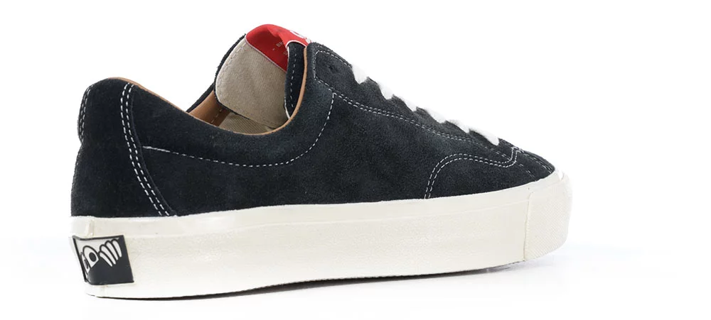 Last Resort AB VM003 - Suede Low Top Skate Shoes - black
