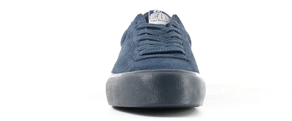 Last Resort AB VM001 - Suede Low Top Skate Shoes - full dip