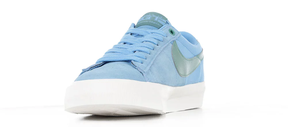 Nike SB Zoom Blazer Low Pro GT Skate Shoes - university blue