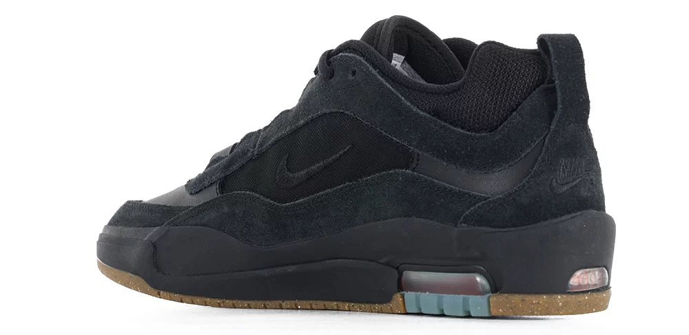 nike gum sole basketball shoes
