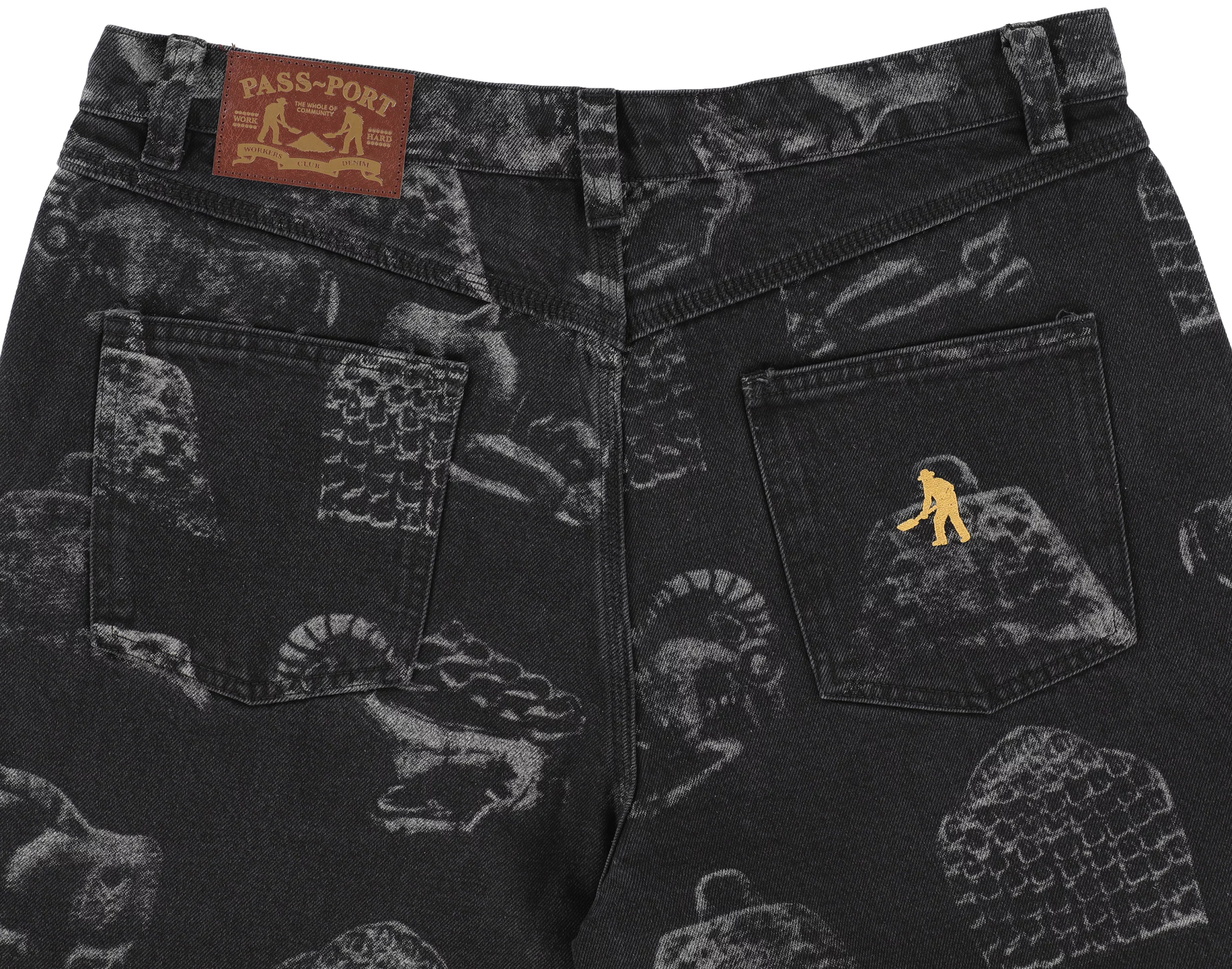 Passport Workers Club Shorts - black-printed | Tactics