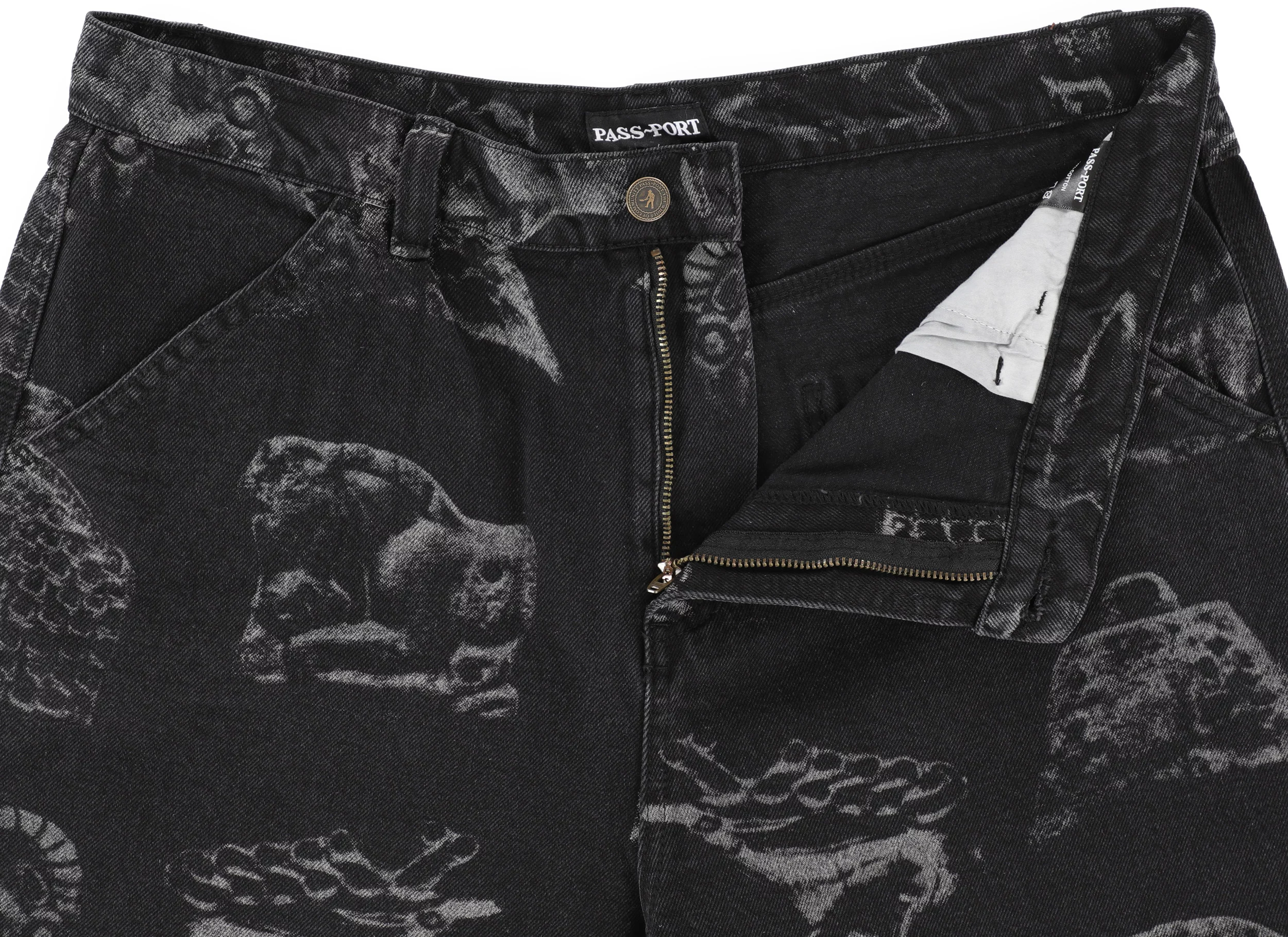 Passport Workers Club Shorts - black-printed | Tactics