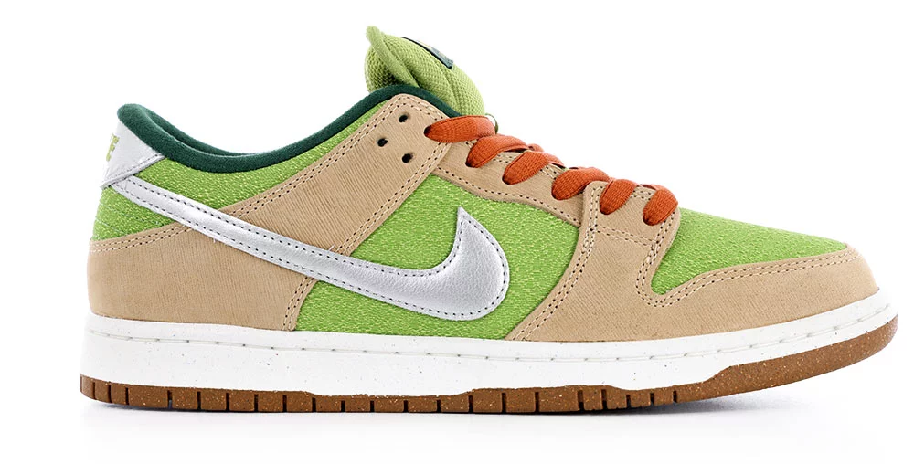 Dunk Low Pro SB Skate Shoes