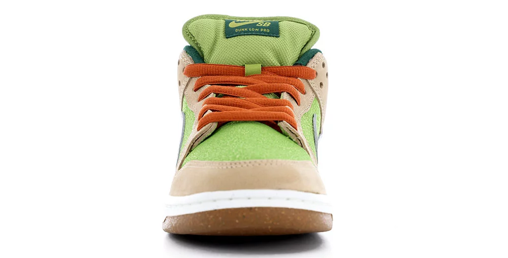◆正規品◆NIKE SB DUNK LOW PRO SESAME PEAR◆関税/送料無料◆ Nike SB Dunk Low Pro SB Skate Shoes - sesame/metallic silver