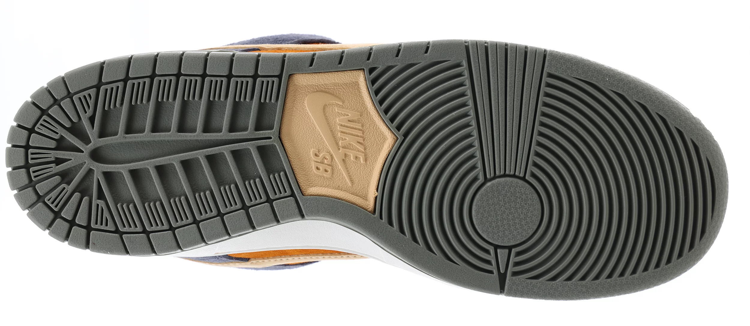 Nike SB Dunk Low Pro SB Skate Shoes - light carbon/sesame