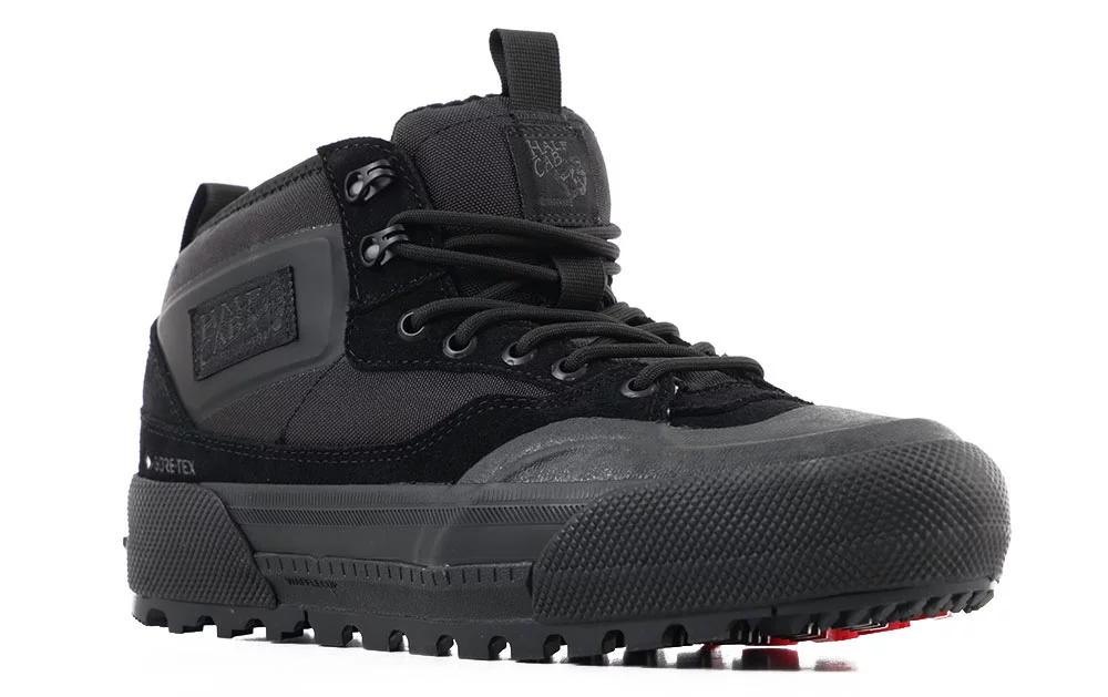 Vans MTE Half Cab GORE-TEX Boots - black/black | Tactics