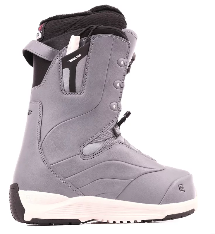 Nitro Women's Crown TLS Snowboard Boots 2025 | Tactics