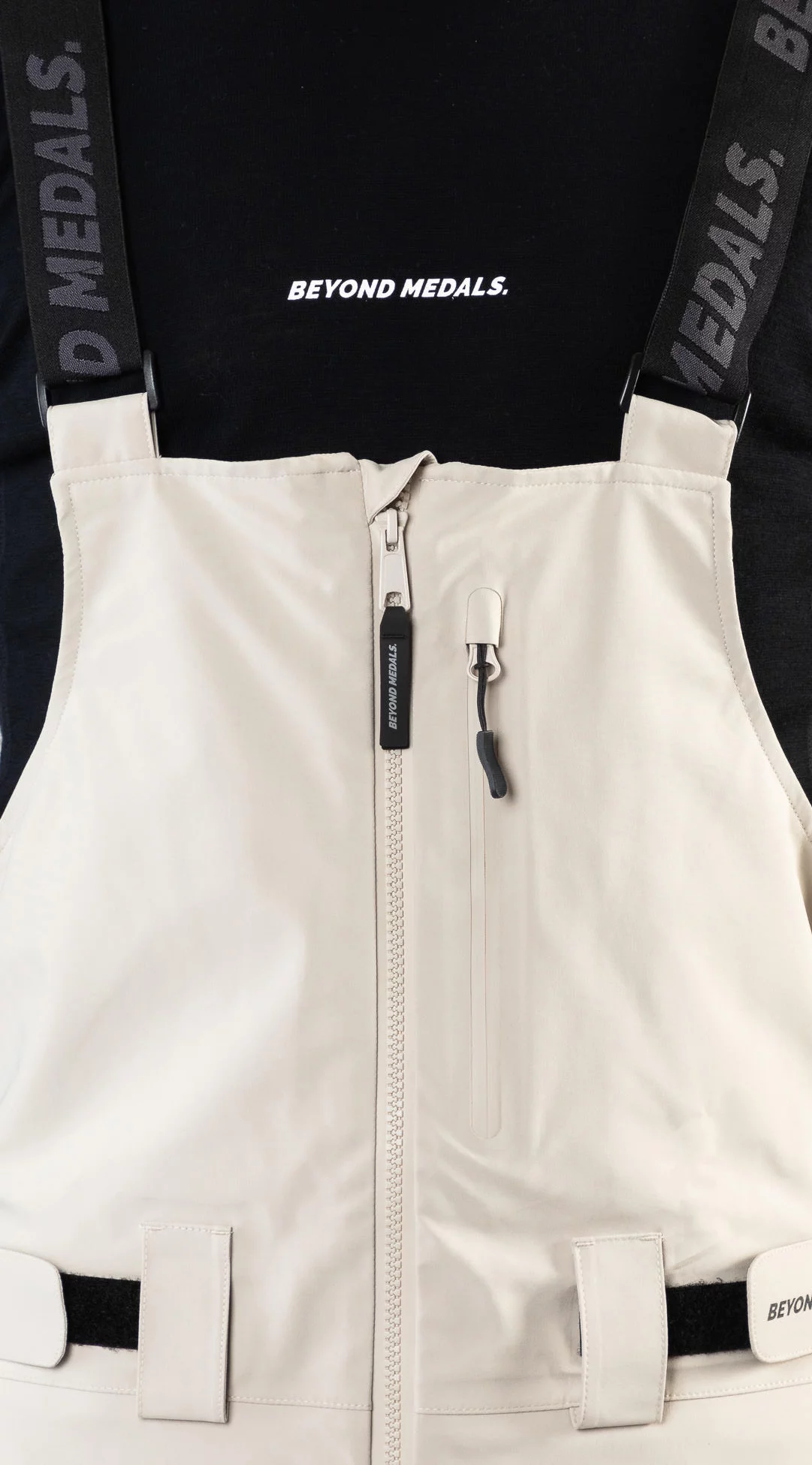 23-24 BEYOND MEDALS TECH JACKET＋BIB PANT Beyond Medals - Tech BIB 3L Black AW24 – Colorblind Store