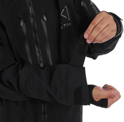Burton AK Swash GORE-TEX 2L Insulated Jacket - true black