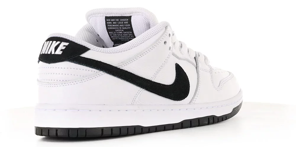 Dunk Low Pro SB Skate Shoes