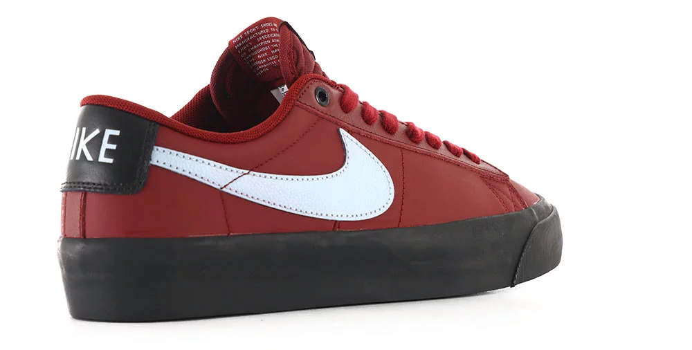 BLAZER LOW PRO GT - TEAM RED