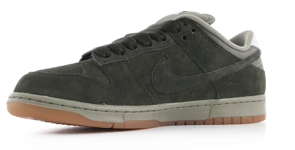 Nike SB Dunk Low Pro B \"Sequoia and Lig… The Block Skate Supply | A new “Sequoia” colorway of the