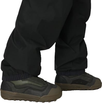 686 GORE-TEX 3L ATV Bib Pants - black | Tactics
