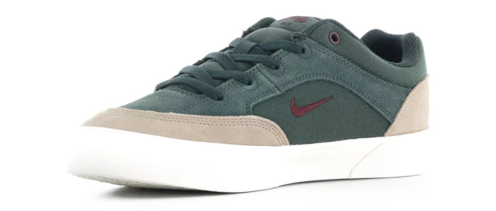 Nike SB Malor Skate Shoes | Tactics