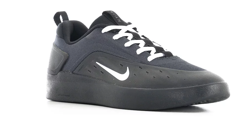 Nike SB SB Zoom Nyjah 4 Skate Shoes | Tactics display picture 2
