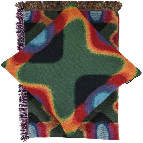 Quasi Colorblind Sofa Set (Pillow + Blanket) - multi | Tactics Quasi Colorblind Sofa Set (Pillow + Blanket) - multi | Tactics