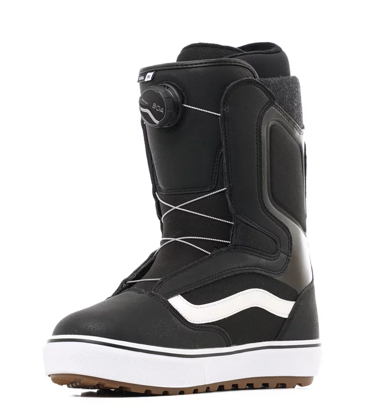 Vans Aura OG Snowboard Boots 2026 | Tactics