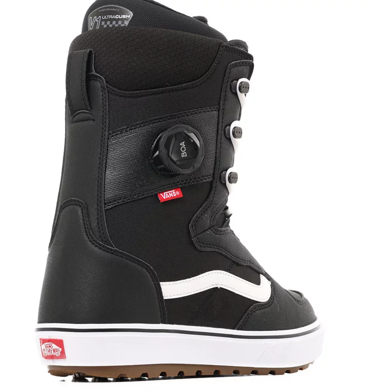 Vans Invado OG Snowboard Boots 2026 | Tactics