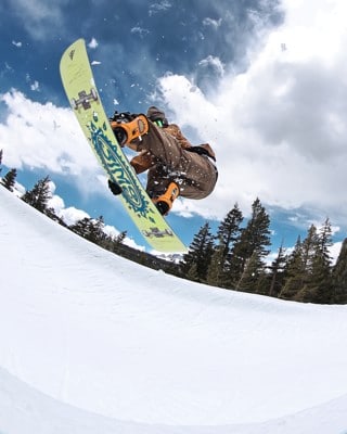 SIMS Noah Nub '93 Mystery Lunch LTD Snowboard 2024 | Tactics