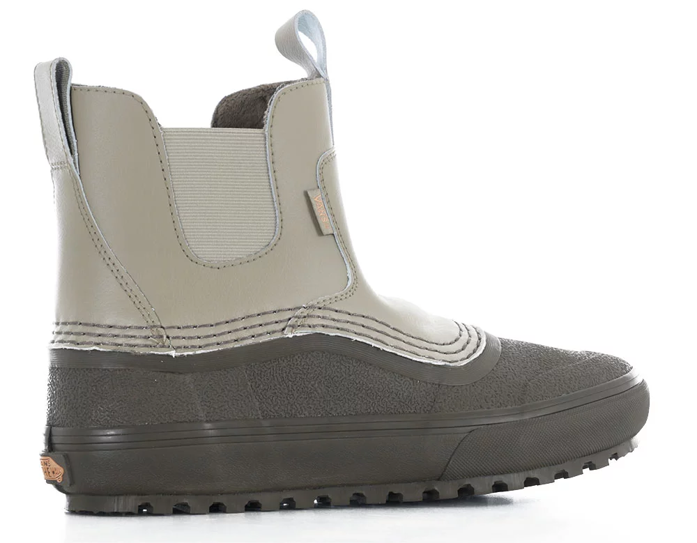 Vans MTE Standard Mid Chelsea Waterproof Boots | Tactics