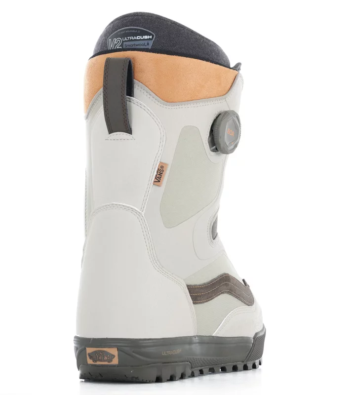 Vans Aura Pro Snowboard Boots 2026 | Tactics