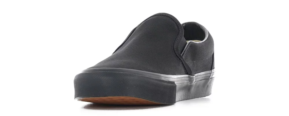 Vans Classic Slip-On Shoes - black/black | Tactics