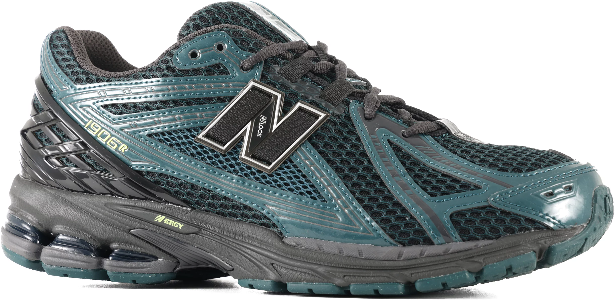 New Balance 1906R Shoes | Tactics