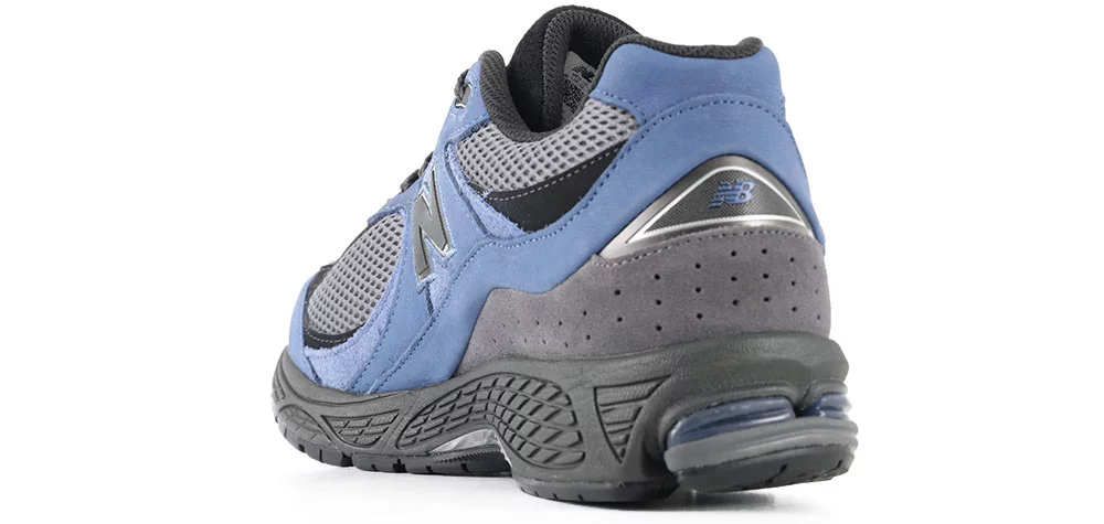 New Balance 2002R Shoes - magic blue/castlerock | Tactics display picture 1