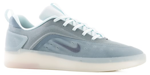 Nike SB SB Zoom Nyjah 4 Skate Shoes - view large