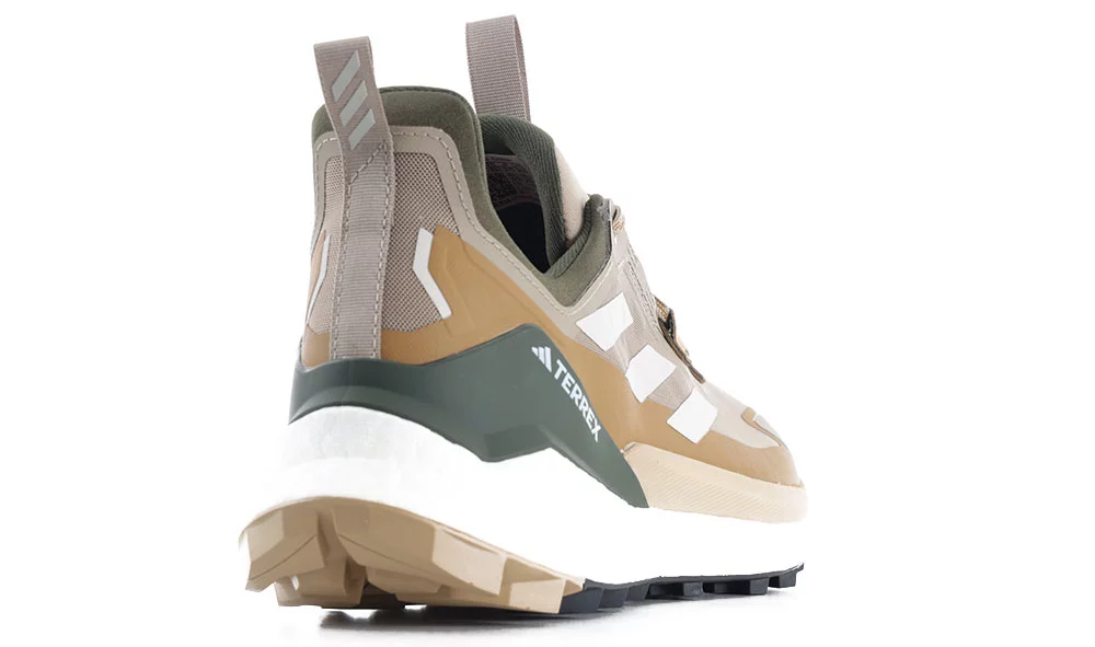 たろたろ（断捨離中）カーキベージュ2 Adidas Terrex Free Hiker 2 Low Shoes - blanch cargo/beige/bronze
