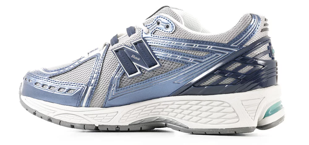 New Balance 1906R Shoes | Tactics