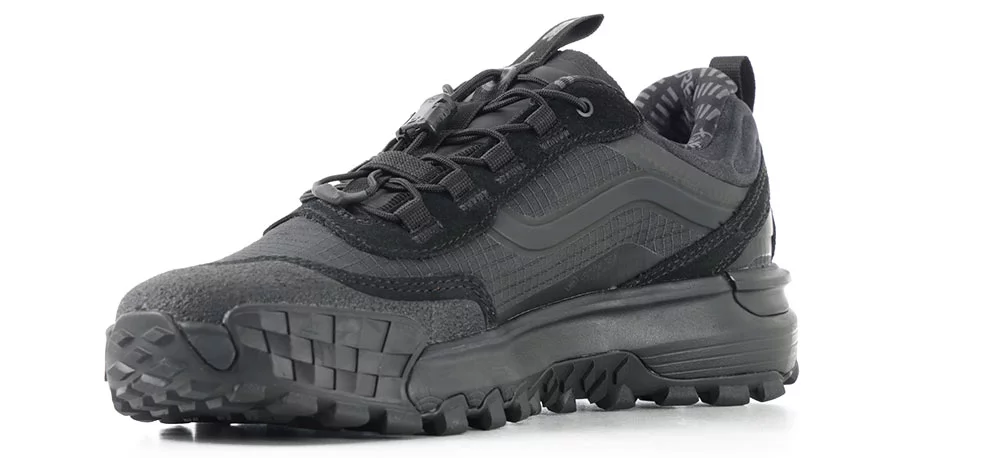 Vans MTE Crosspath XC Gore-Tex Shoes - blackout | Tactics