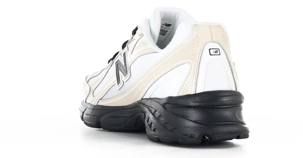 New Balance 740 Shoes - timberwolf/white | Tactics