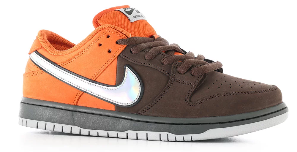 Nike SB Dunk Low Pro SB Skate Shoes - safety orange/wolfe grey